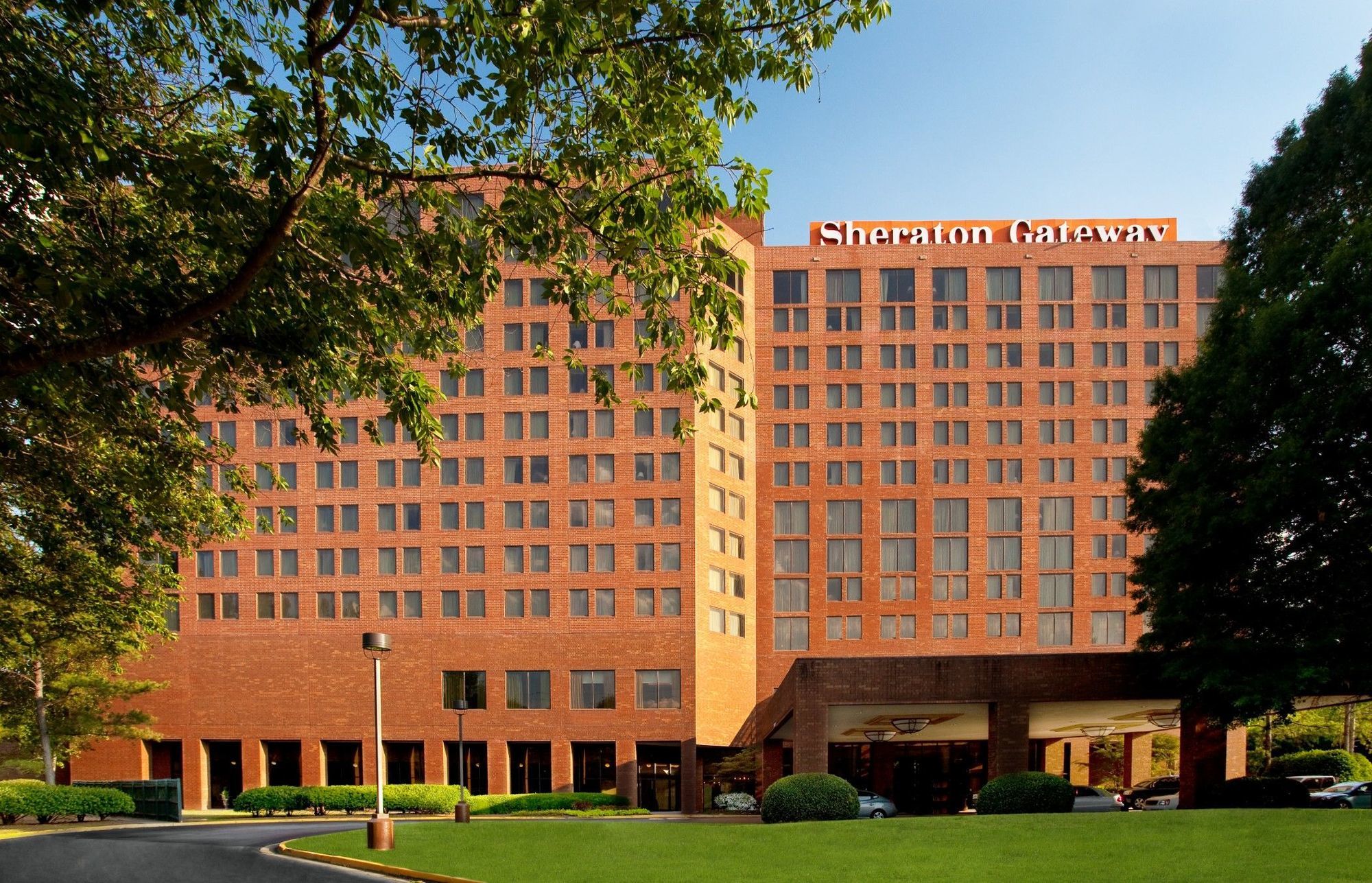 Sheraton Atlanta Airport Hotel Колледж Парк Экстерьер фото